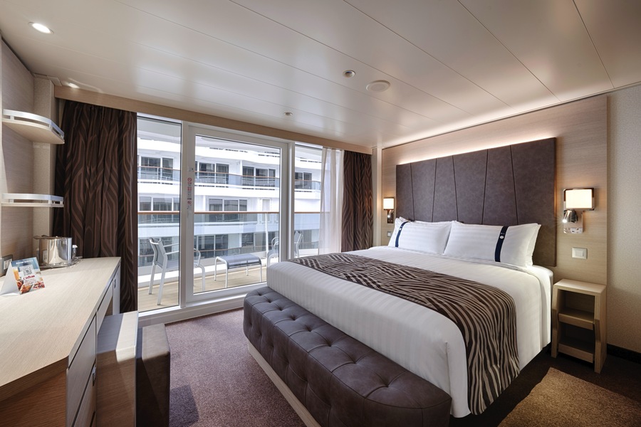 MSC Cruises MSC World Asia Deluxe Balcony with Promenade & Ocean View PV 1 ©MSC Rights.jpg